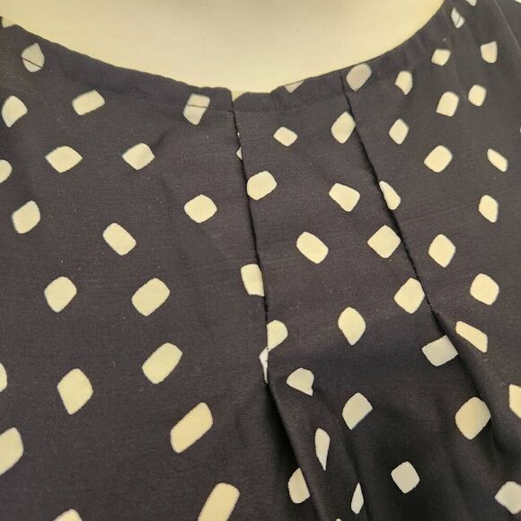 Women's pleated sleeveless above me black white geometric square print dress nwt - Picture 3 of 3
